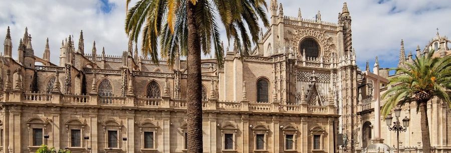 Curso de ventas presencial en Sevilla — Catedral y Giralda
